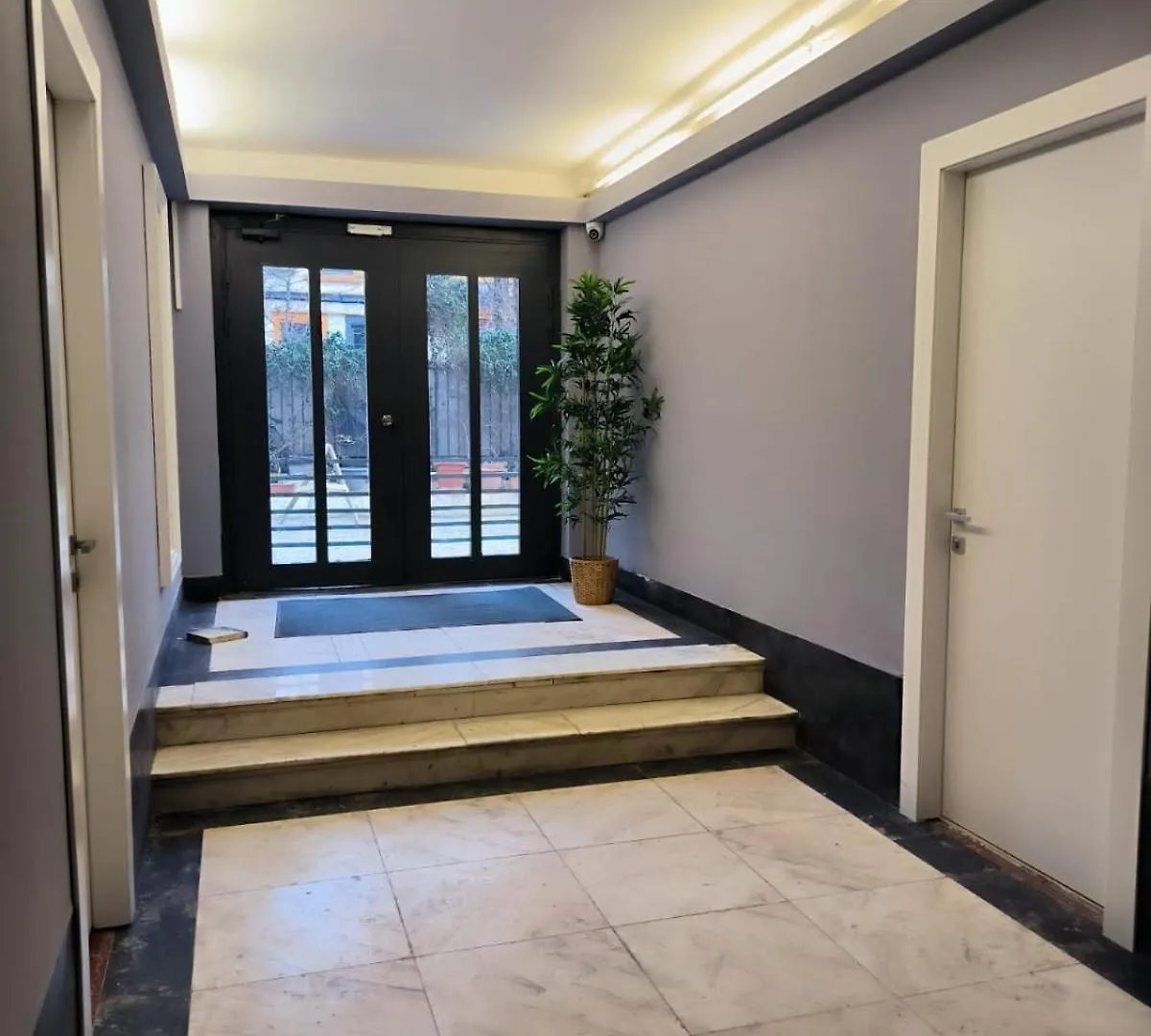 Central Chic Studio In Bucharest